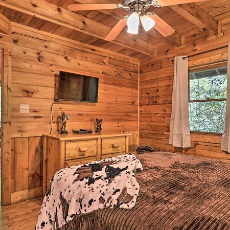 Cabin With Hot Tub And Deck, 3 Mi To Pigeon Forge Sevierville Eksteriør billede