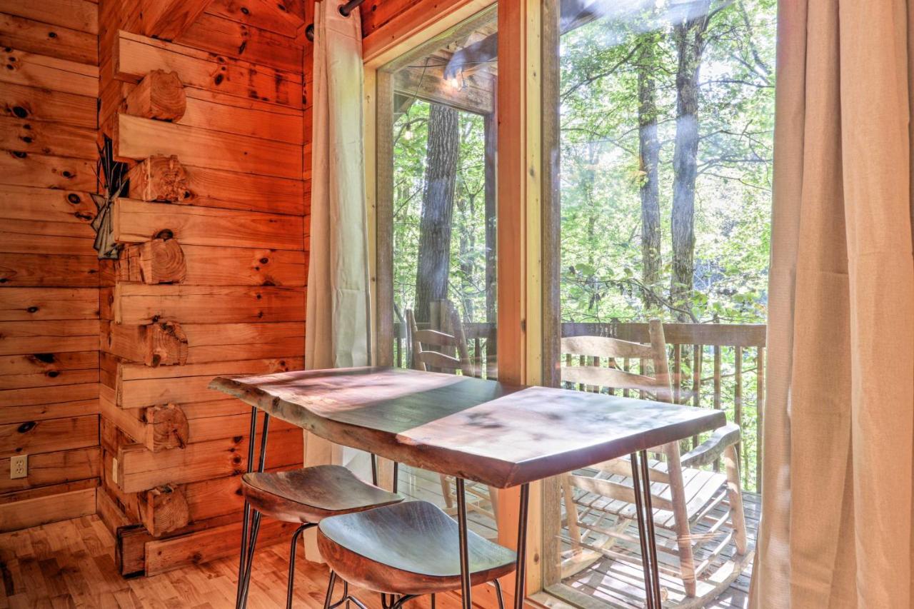 Cabin With Hot Tub And Deck, 3 Mi To Pigeon Forge Sevierville Eksteriør billede