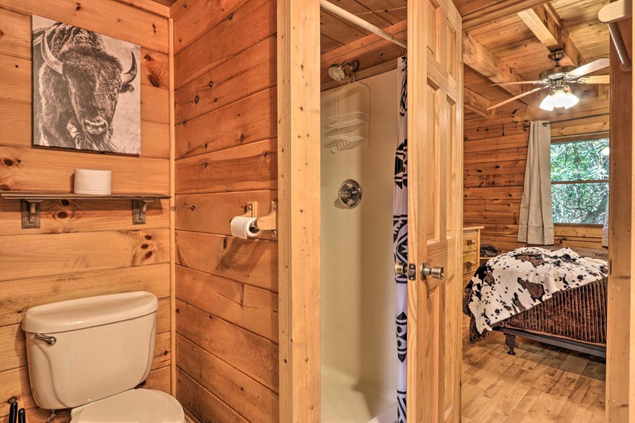 Cabin With Hot Tub And Deck, 3 Mi To Pigeon Forge Sevierville Eksteriør billede